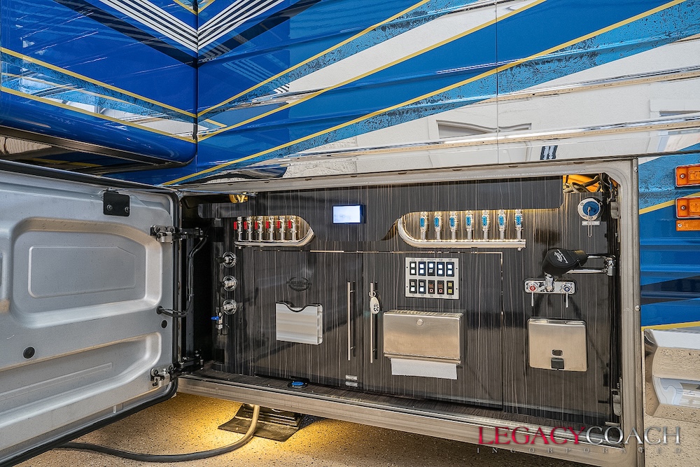 2024 Prevost Marathon X3 For Sale