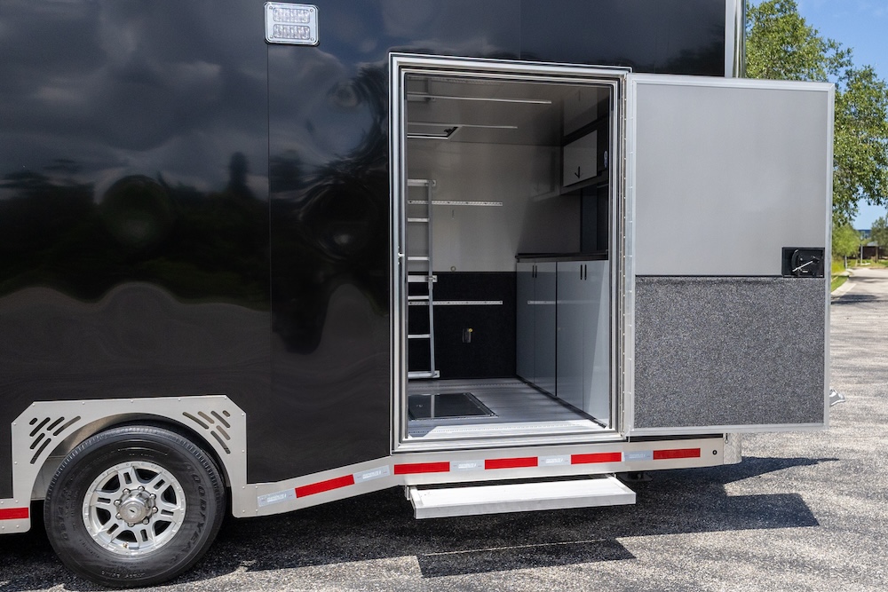 2025 Featherlite Trailer For Sale