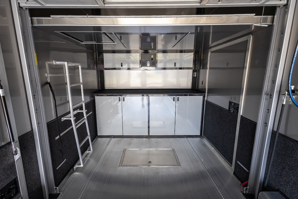 2025 Featherlite Trailer For Sale