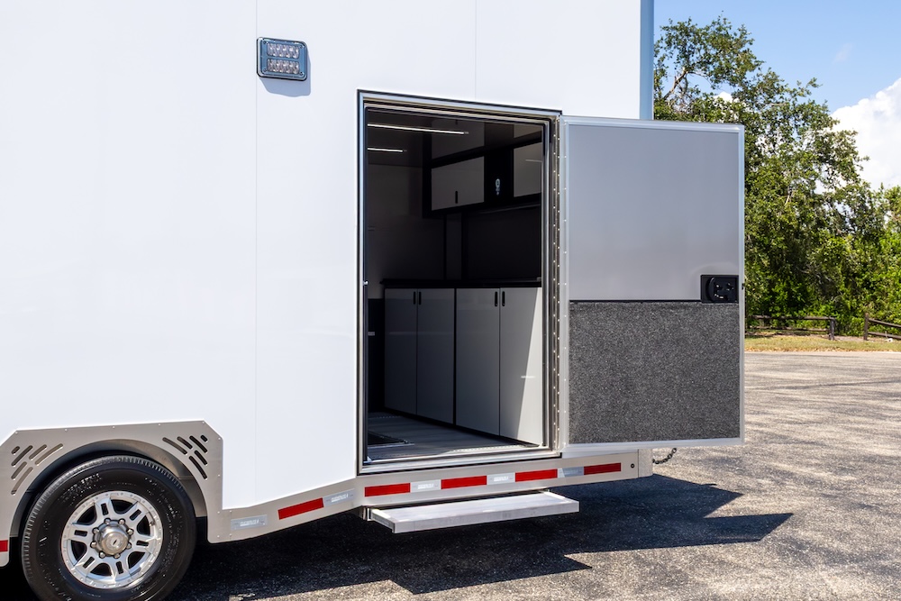 2025 Featherlite Trailer For Sale