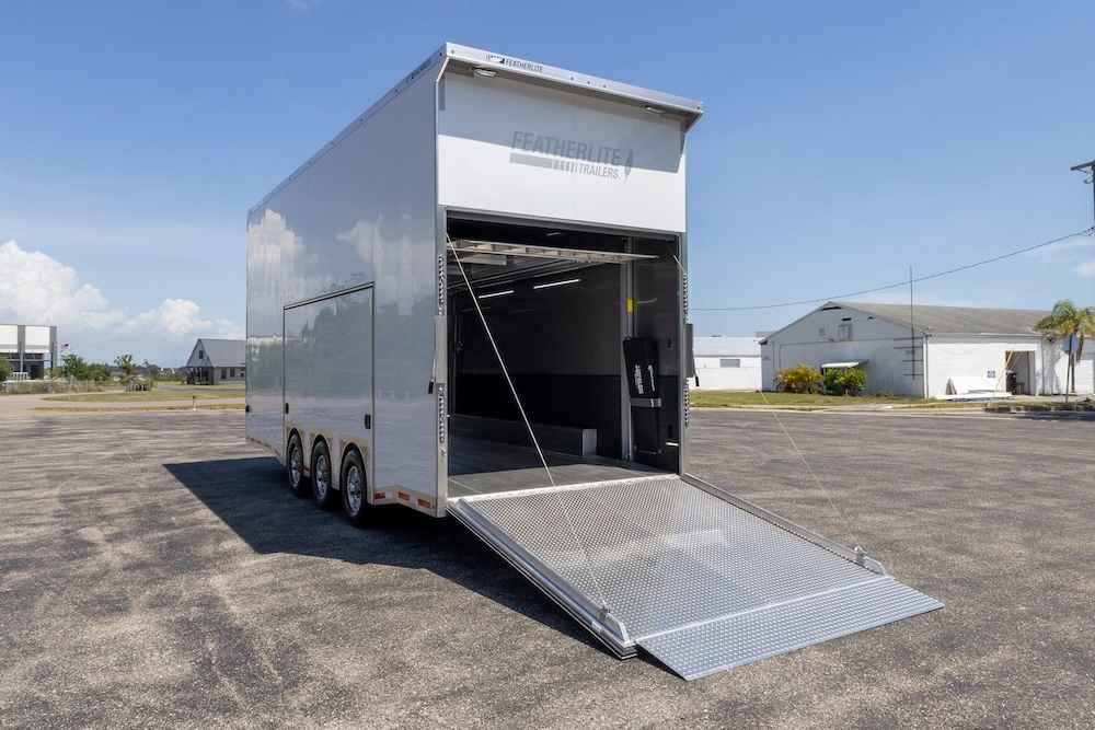 2025 Featherlite Trailer For Sale