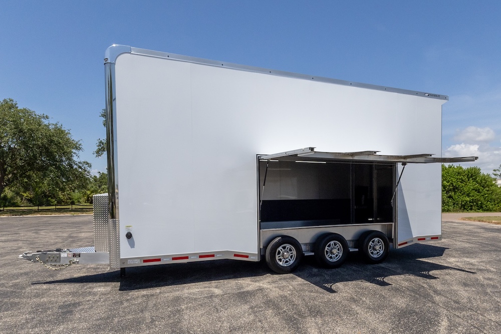 2025 Featherlite Trailer For Sale