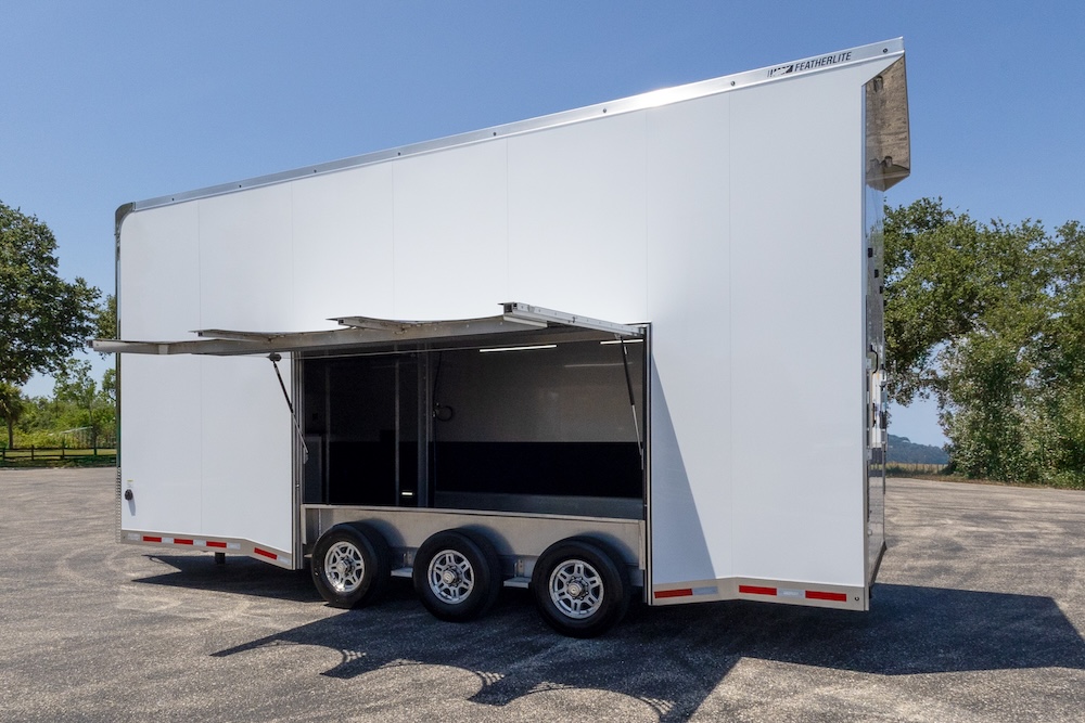 2025 Featherlite Trailer For Sale