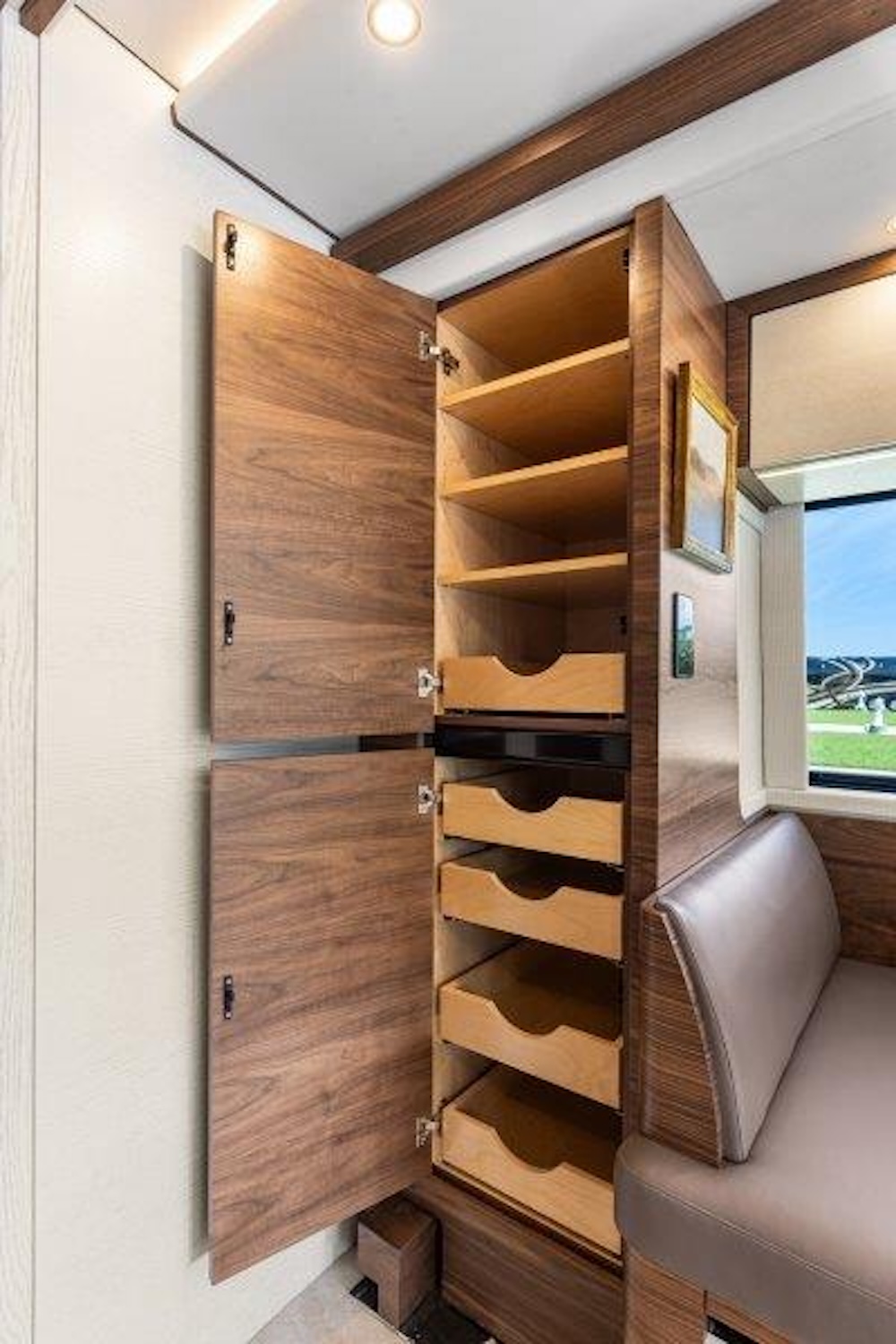 2025 Prevost Epic X3 For Sale