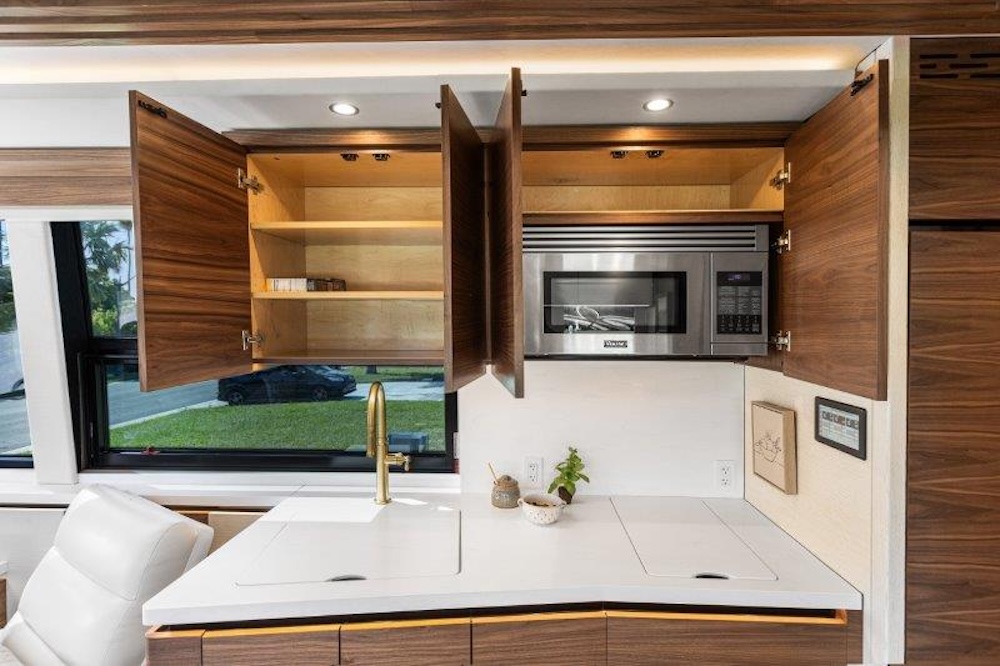 2025 Prevost Epic X3 For Sale