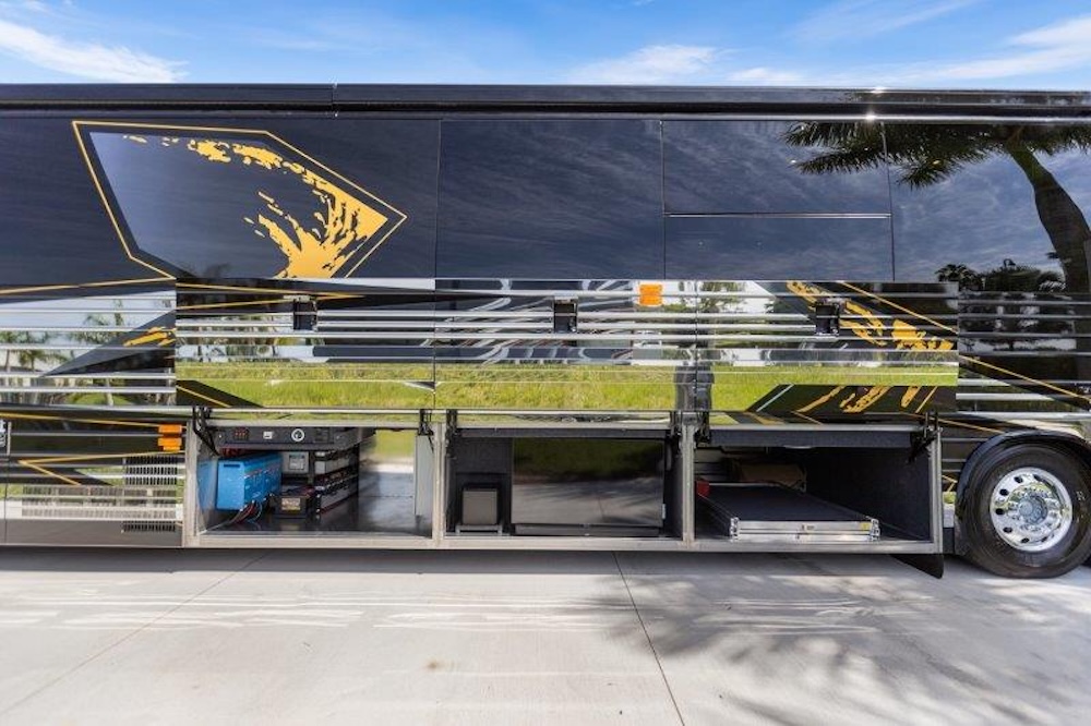 2025 Prevost Epic X3 For Sale