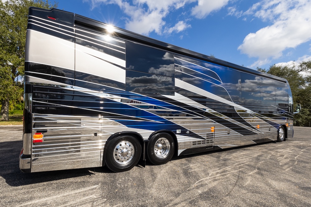 2025 Prevost Epic X3 For Sale