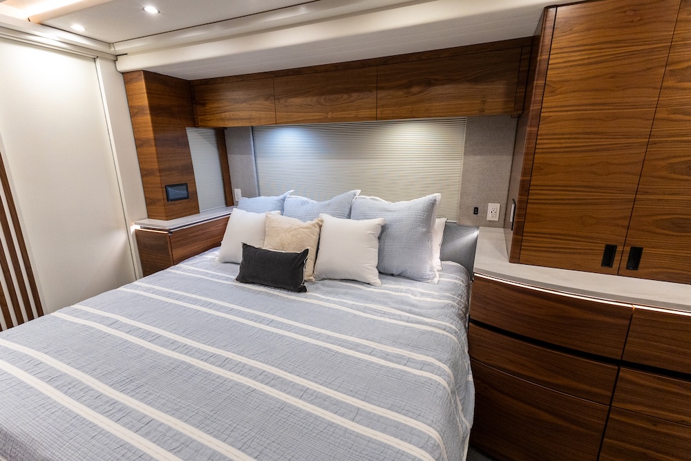 2025 Prevost Epic X3 For Sale