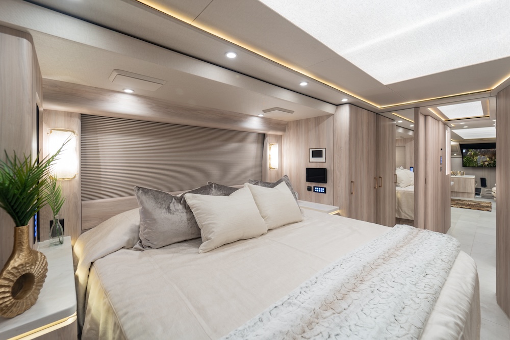 2025 Prevost Marathon  H3-45 For Sale