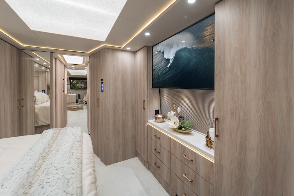 2025 Prevost Marathon  H3-45 For Sale
