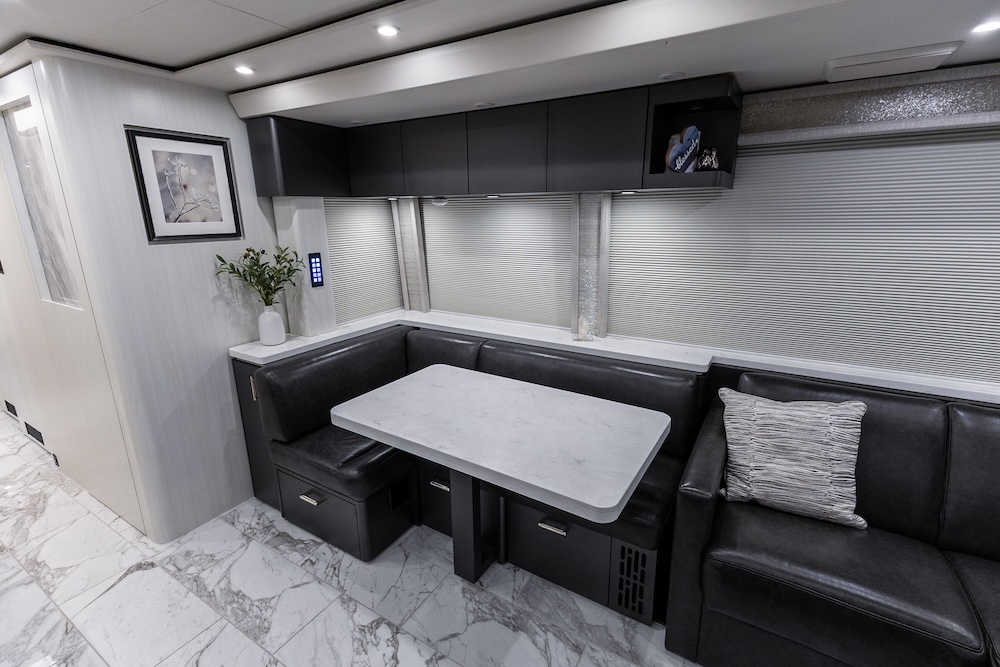 2025 Prevost  Marathon H3-45 For Sale