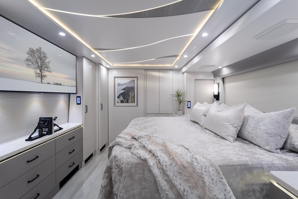 2026 Prevost Marathon H3-45 For Sale