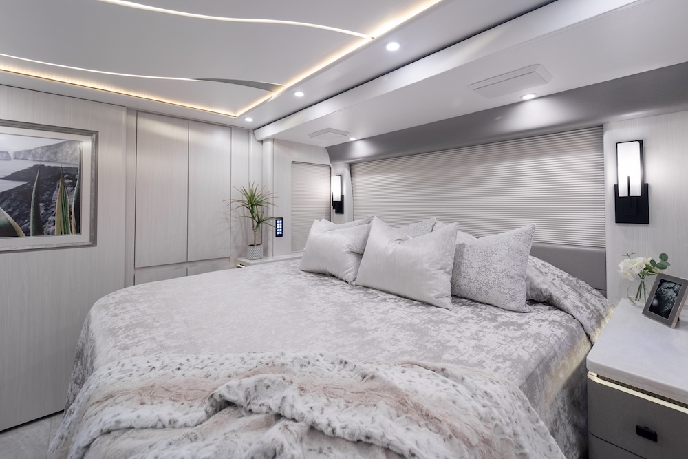 2026 Prevost Marathon H3-45 For Sale