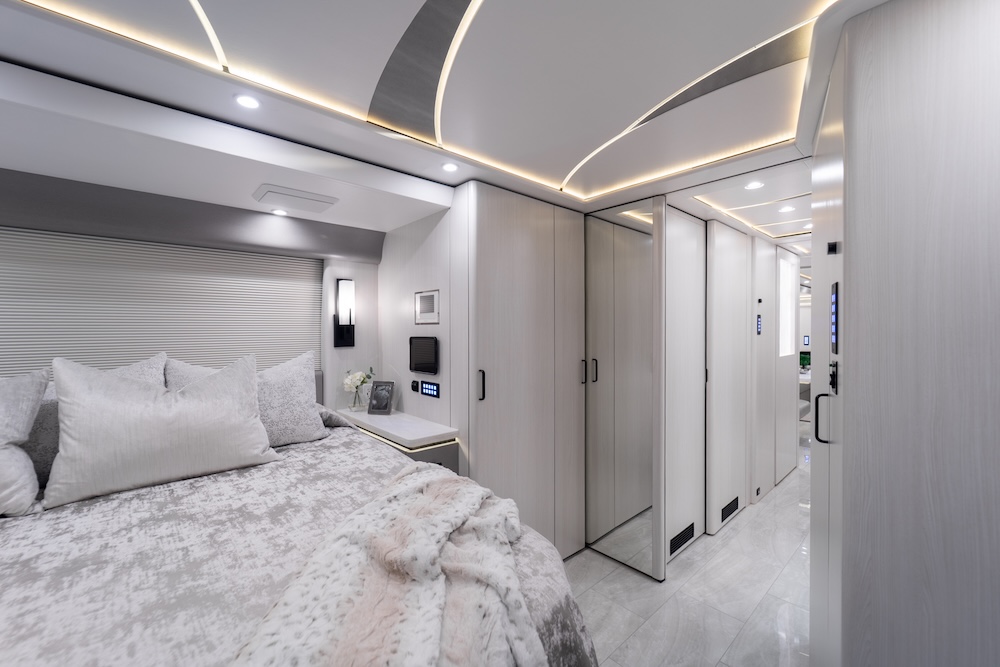 2026 Prevost Marathon H3-45 For Sale