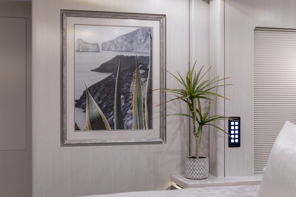 2026 Prevost Marathon H3-45 For Sale