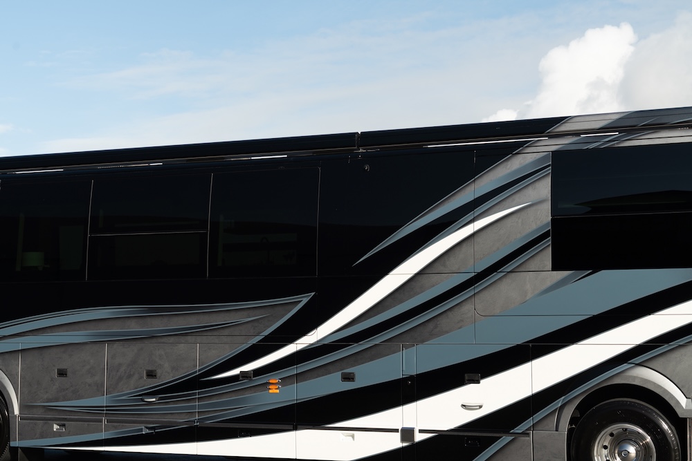 2026 Prevost Marathon H3-45 For Sale