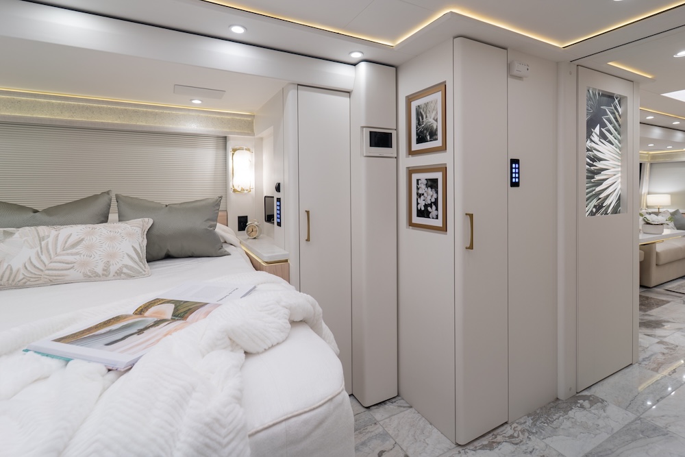 2026 Prevost Marathon H3-45 For Sale