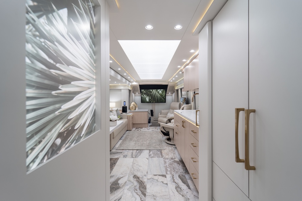 2026 Prevost Marathon H3-45 For Sale