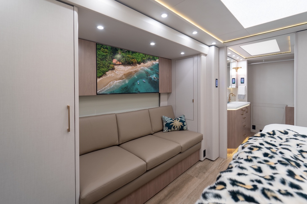 2026 Prevost Marathon H3-45 For Sale