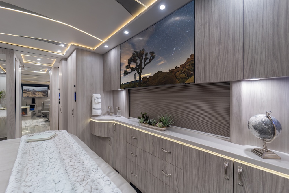 2025 Prevost Marathon X3 For Sale