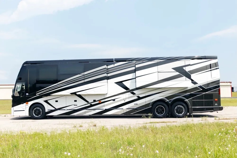 2027 Prevost Emerald H3-45 For Sale