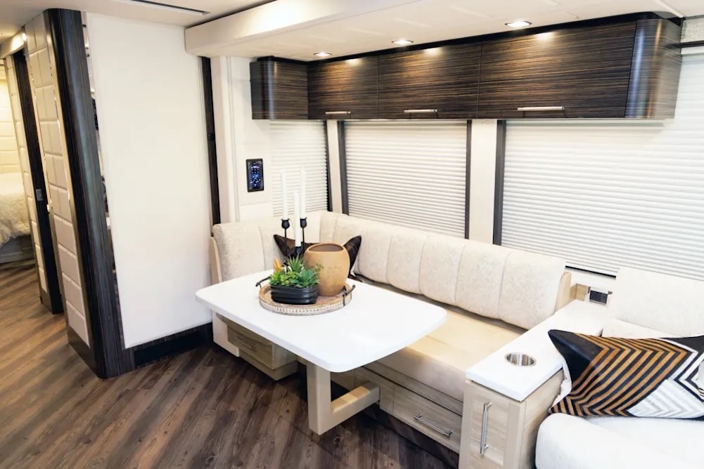 2027 Prevost Emerald H3-45 For Sale