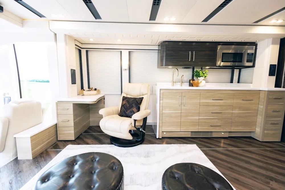 2027 Prevost Emerald H3-45 For Sale