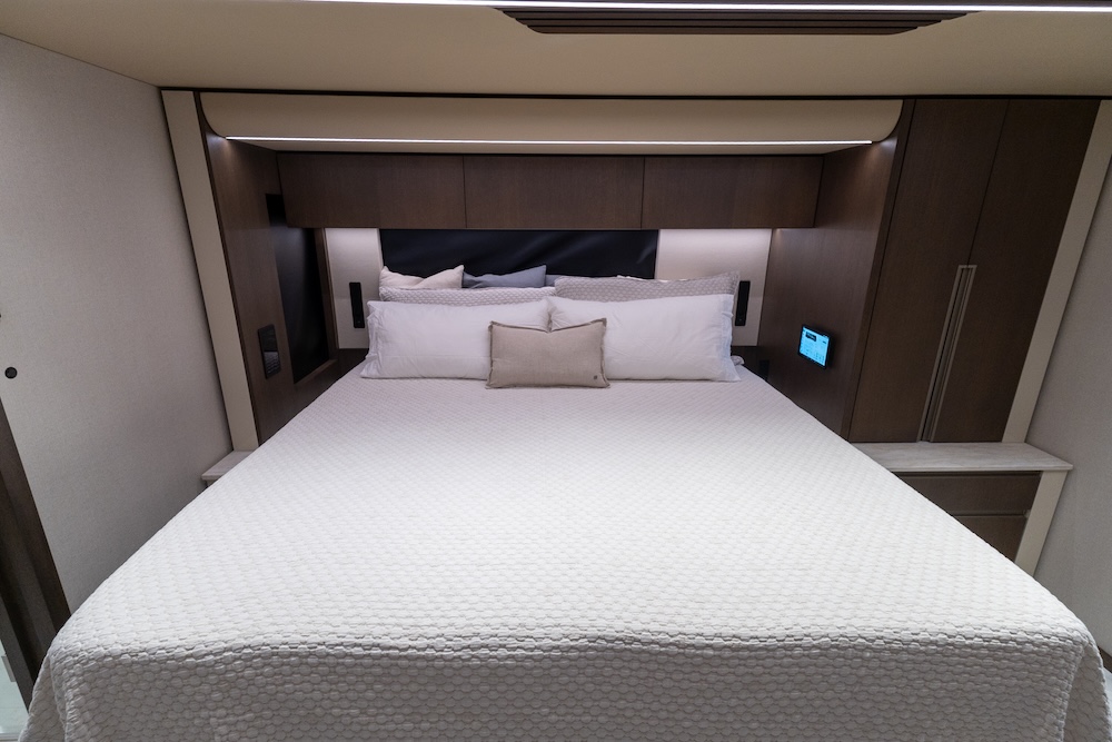 2027 Prevost Loki H3-45 For Sale