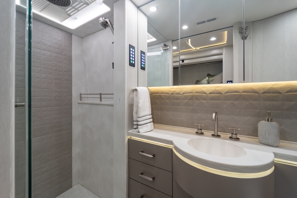 2027 Prevost Marathon H3-45 For Sale