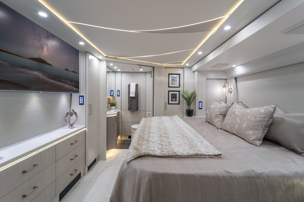 2027 Prevost Marathon H3-45 For Sale