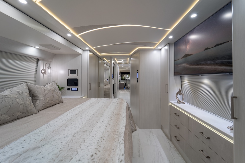 2027 Prevost Marathon H3-45 For Sale
