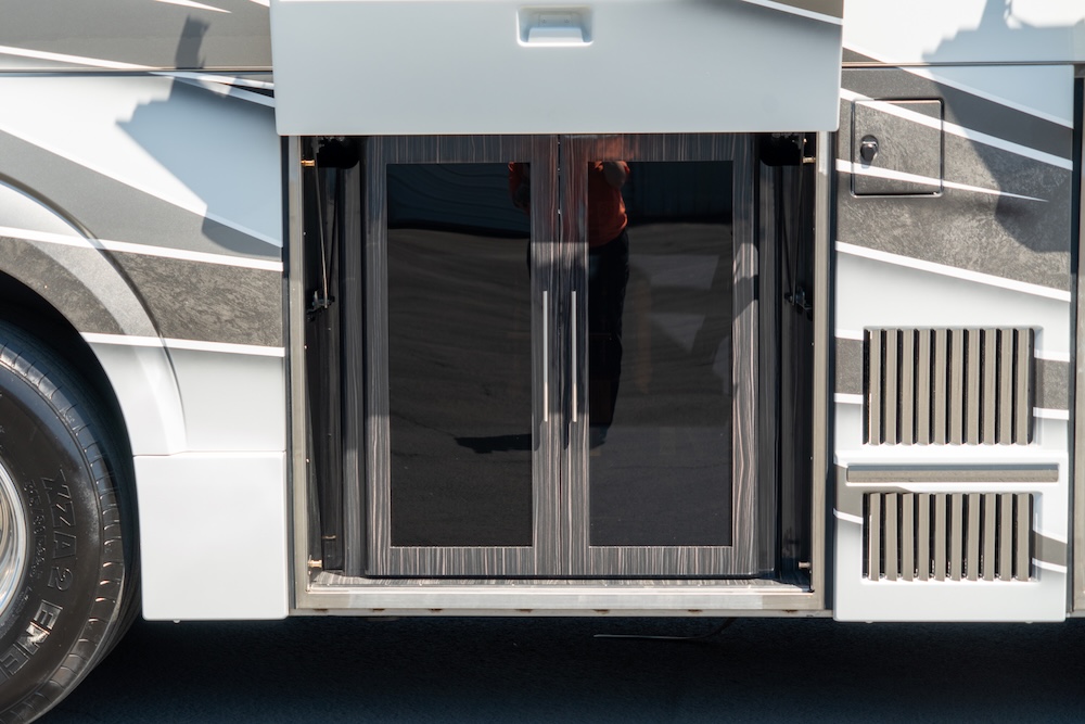2027 Prevost Marathon H3-45 For Sale