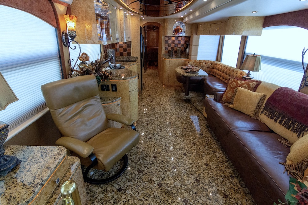 2010 Prevost Millennium H3-45 For Sale