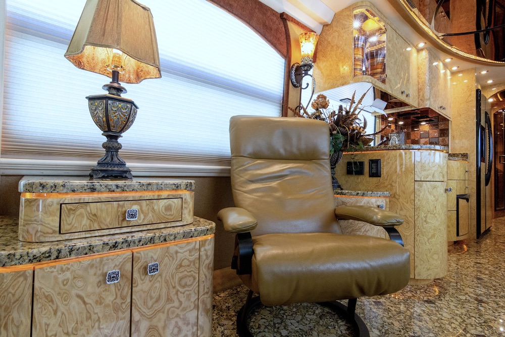 2010 Prevost Millennium H3-45 For Sale