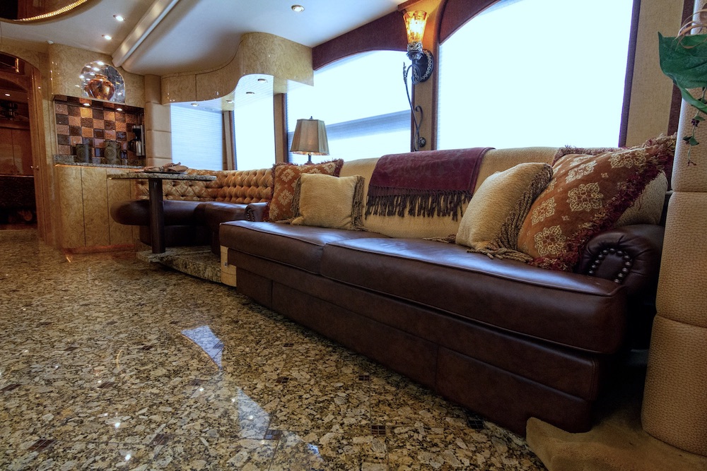 2010 Prevost Millennium H3-45 For Sale