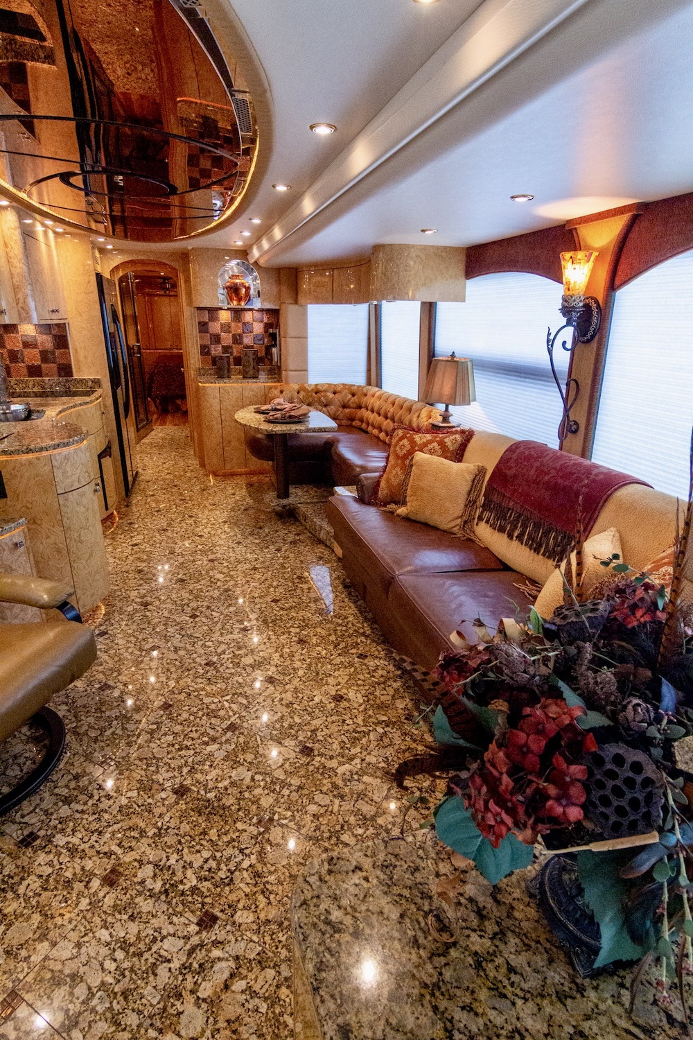 2010 Prevost Millennium H3-45 For Sale