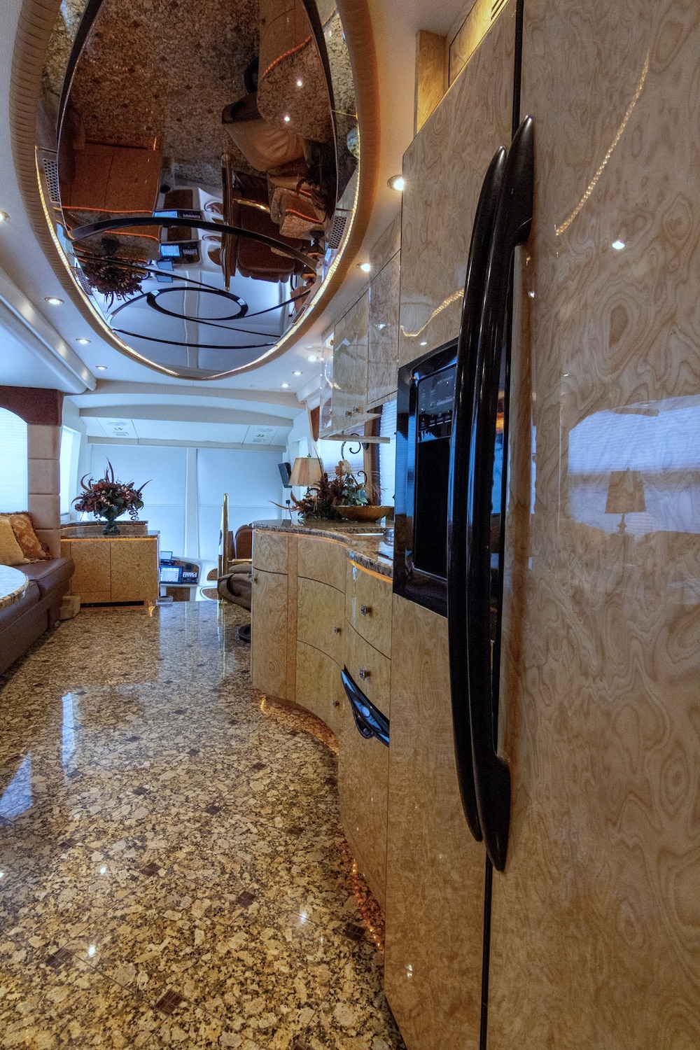 2010 Prevost Millennium H3-45 For Sale