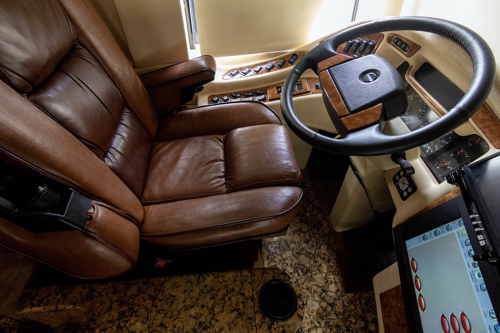 2010 Prevost Millennium H3-45 For Sale